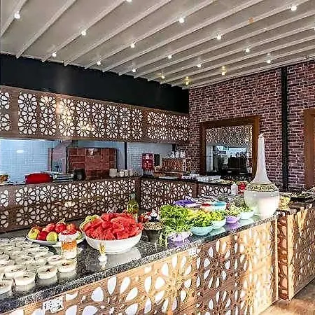 Dionisus Hotel