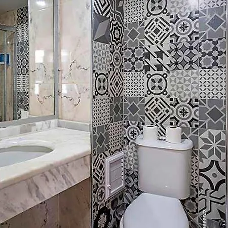 Отель Dionisus Hotel 3*