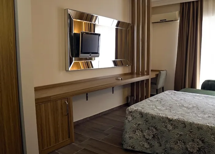 Dionisus Hotel 3*
