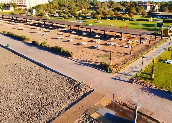 Dionisus מלון 3*