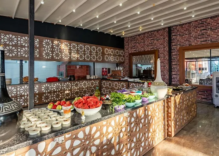 מלון Dionisus 3*