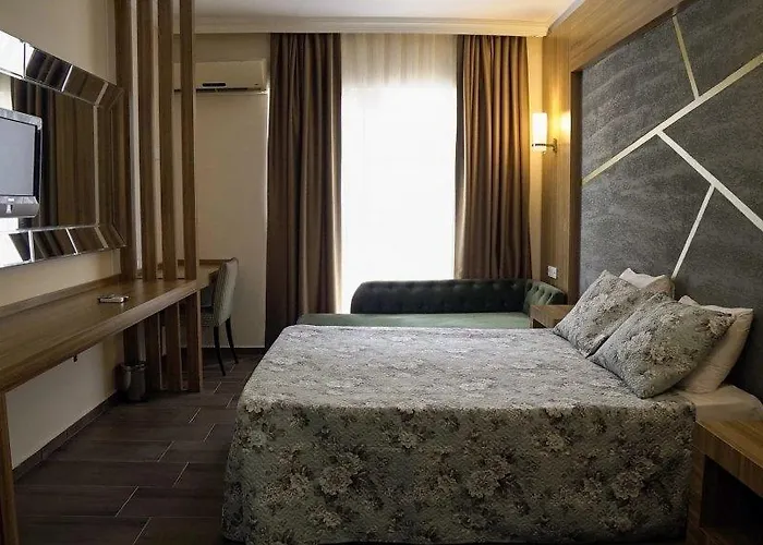 Dionisus Hotel 3*