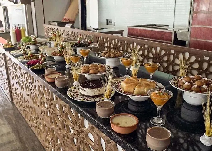 מלון Dionisus באלאק