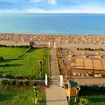 호텔 Dionisus Hotel 3*